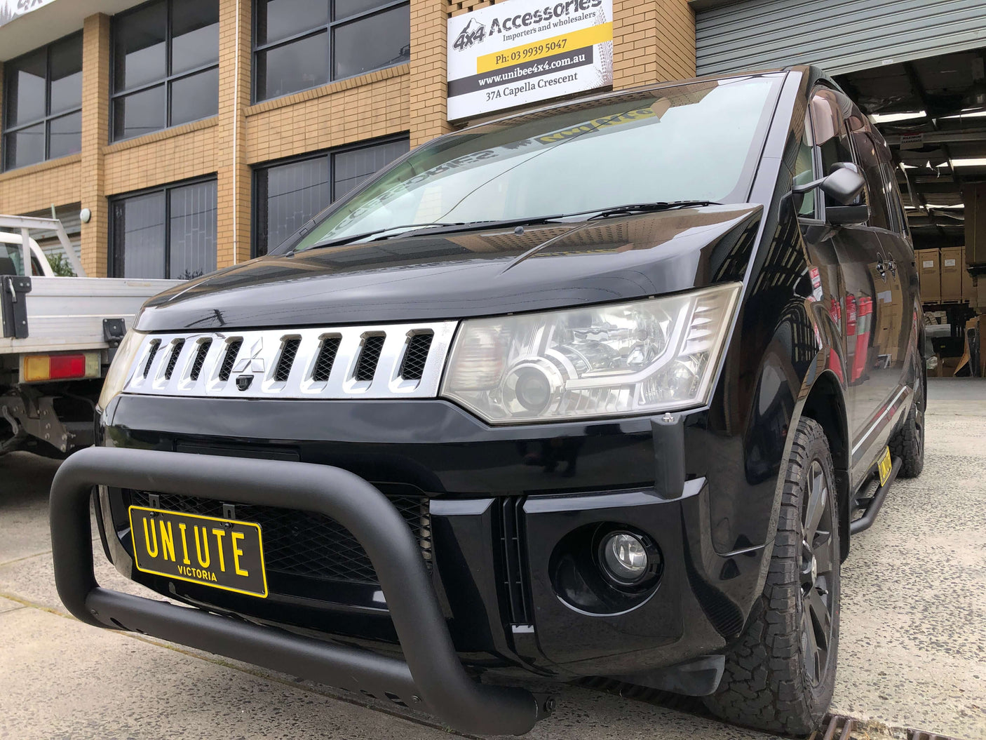 Nudge Bar For Mitsubishi DELICA D5 2006-2019 - UniUte - UniUte