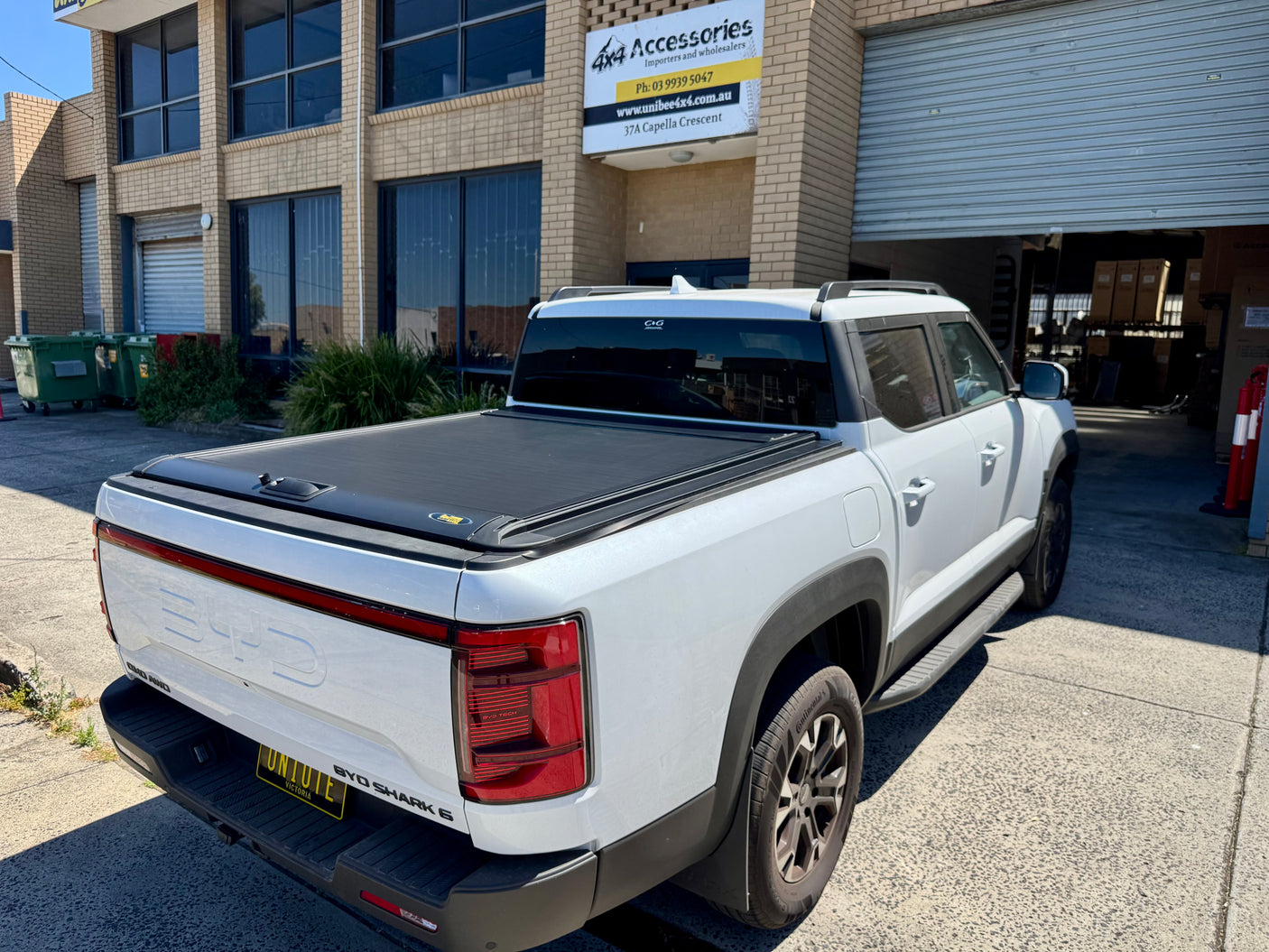 BYD Shark 6 Roller Cover 2025+ Manual Roller Shutter - UniUte