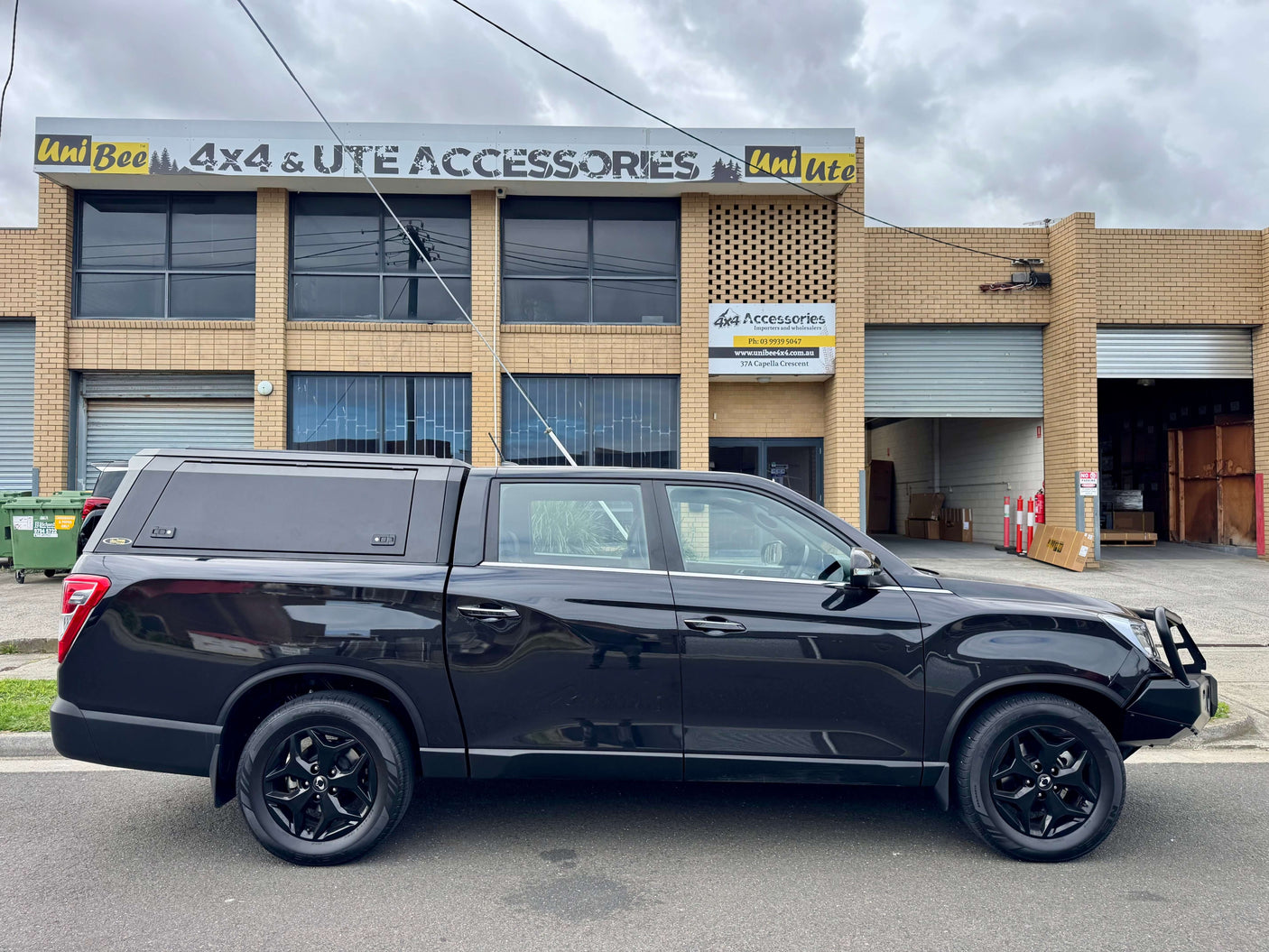 Black KGM Musso Canopy XLV Ute with stainless steel canopy at UniUte, showcasing durability for SsangYong Musso XLV 2018-2025