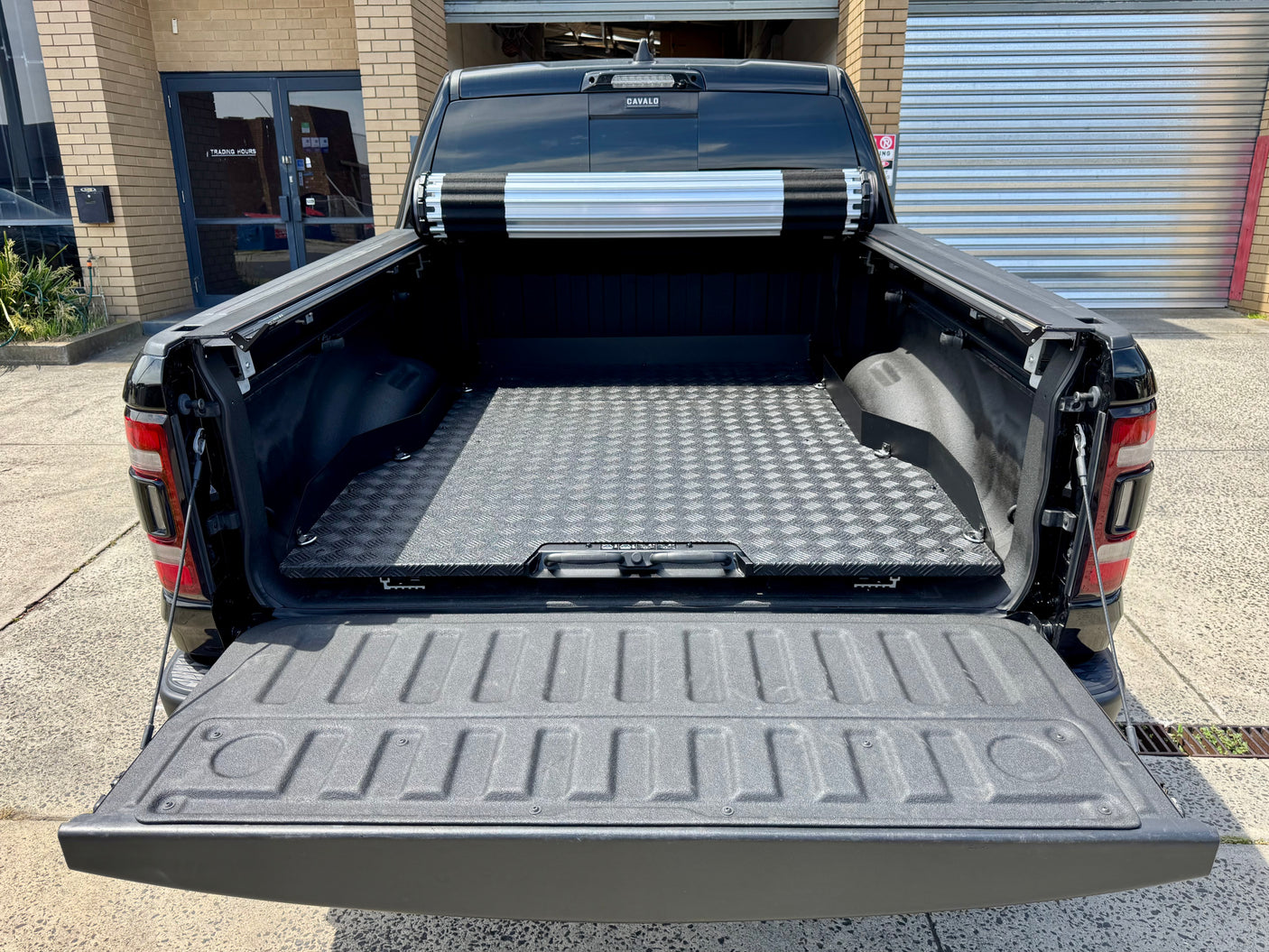 Ute Sliding Tray RAM 1500 5'7" Ute Bed Slide - UniUte