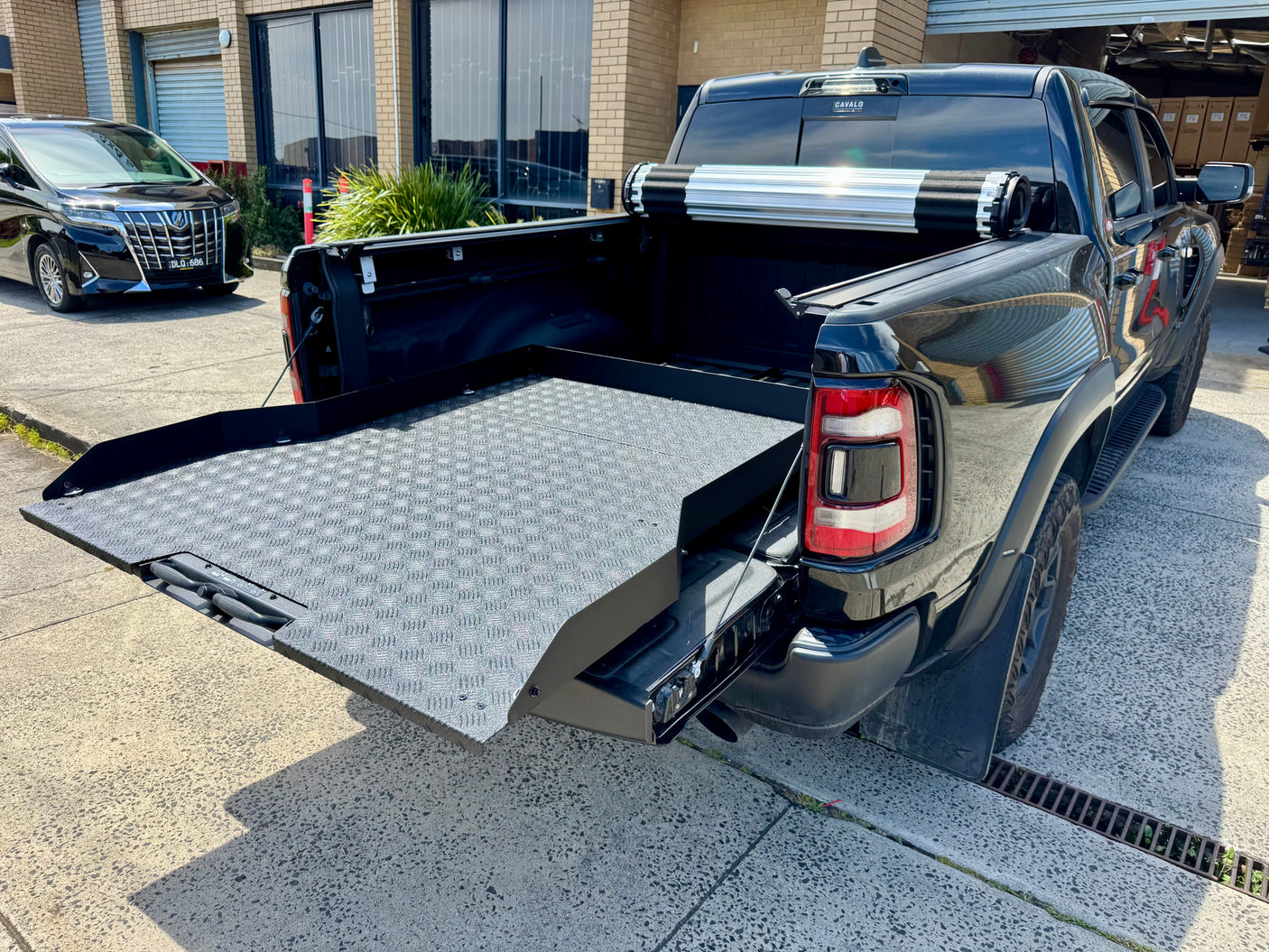 Ute Sliding Tray RAM 1500 5'7" Ute Bed Slide - UniUte
