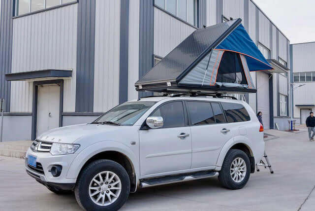 2 Person Aluminium HardShell Roof Top Tent with Side Awning