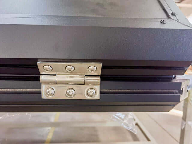 2 Person Aluminium HardShell Roof Top Tent with Side Awning