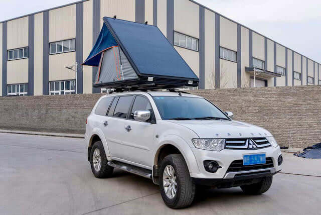 2 Person Aluminium HardShell Roof Top Tent with Side Awning