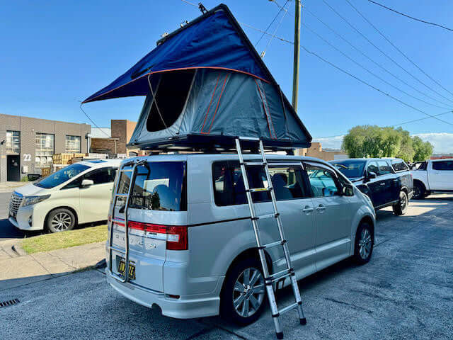 2 Person Aluminium HardShell Roof Top Tent with Side Awning
