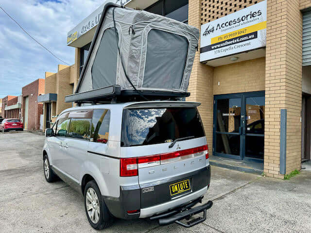 2 Person Aluminium HardShell Roof Top Tent