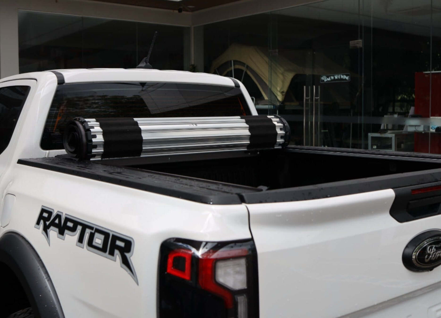 HR REVOLVER Hard Rolling Cover for Ford Ranger NextGen 2022-2025 - UniUte - UniUte