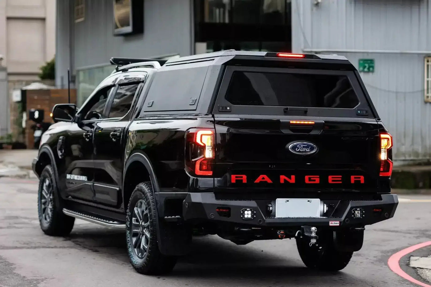 Stainless steel canopy Ford Ranger NextGen 2023, showcasing UniUte quality and design. Keywords: canopy ford ranger.