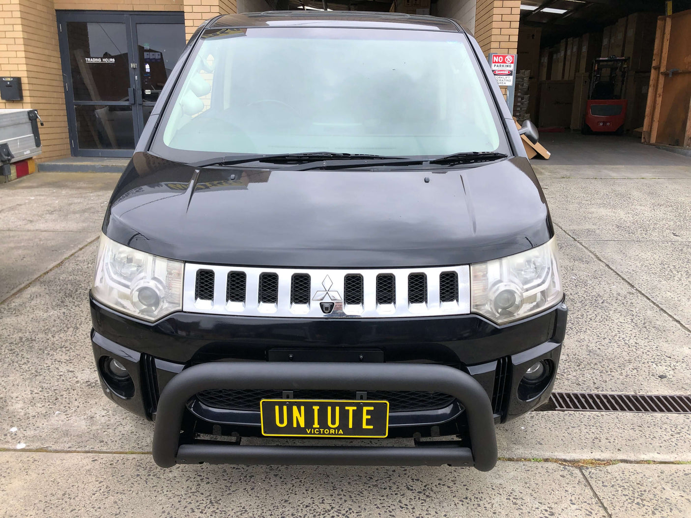 Nudge Bar For Mitsubishi DELICA D5 2006-2019 - UniUte - UniUte