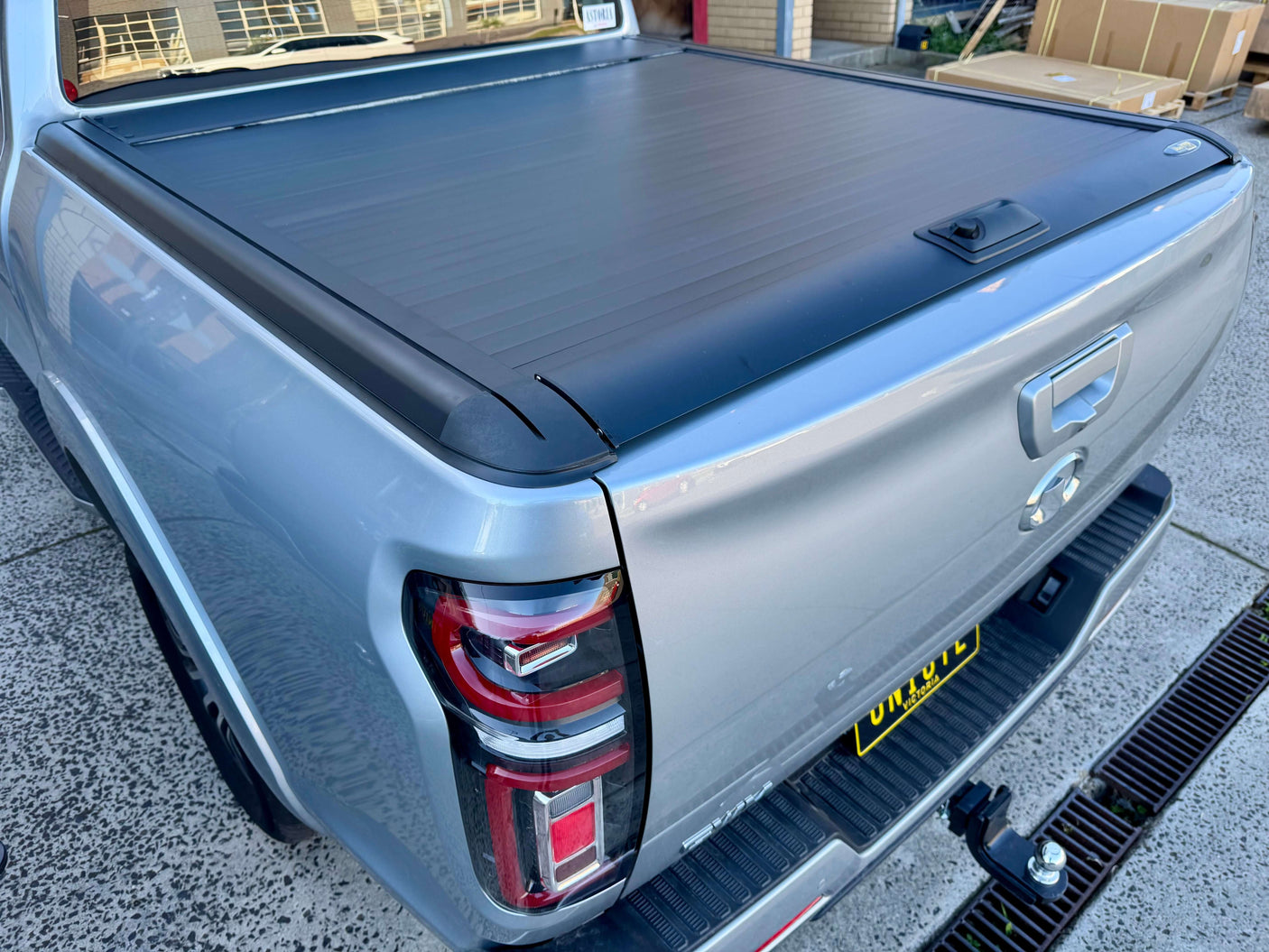 GWM Cannon roller shutter 2020-2025 Gen2 manual cover on a silver Ute, showcasing robustness and design for 4x4 utility.