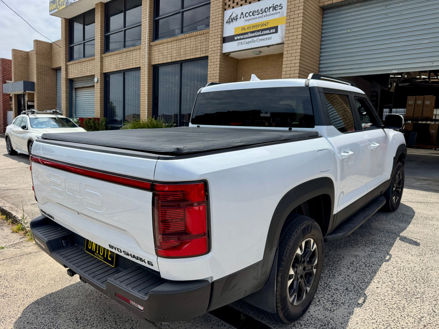 BYD Shark 6 Tonneau Cover Soft Tri-Fold for 2025+