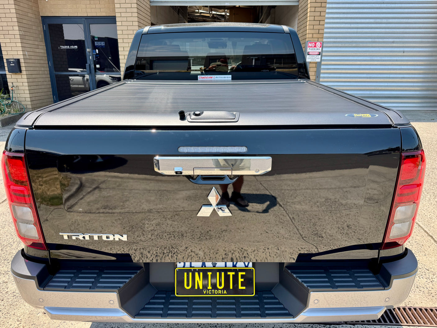 Nissan Navara D27 Manual Roller Shutter 2026+ Gen2 Cover - UniUte