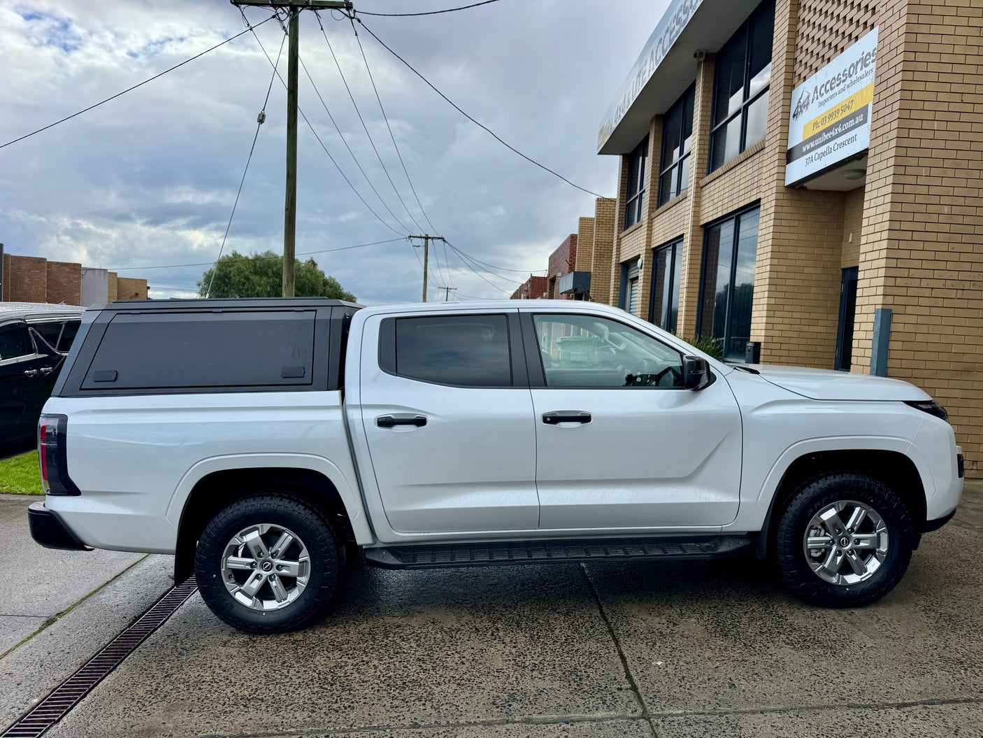 Stainless Steel Canopy for Nissan Navara D27 2026+ | UniUte