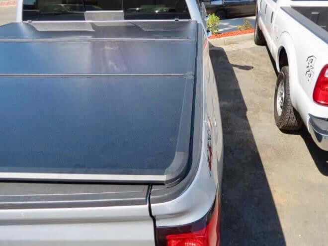 CHEVROLET SILVERADO Tri-Fold Hard Lid Tonneau Cover For Chevrolet Silverado 1500 2014-2023