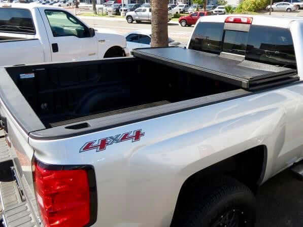 CHEVROLET SILVERADO Tri-Fold Hard Lid Tonneau Cover For Chevrolet Silverado 1500 2014-2023