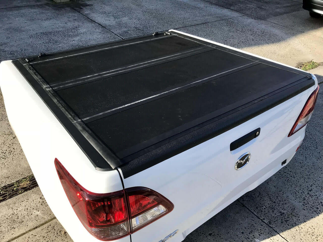 FORD F-150 Quad-Fold Hard Lid Tonneau Cover for Ford F-150 2015-2019 6,5' BED