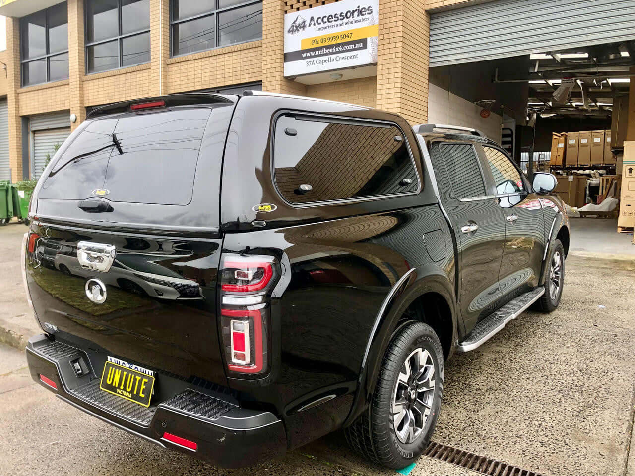 premium gwm cannon canopy enhancing vehicle style and protection.