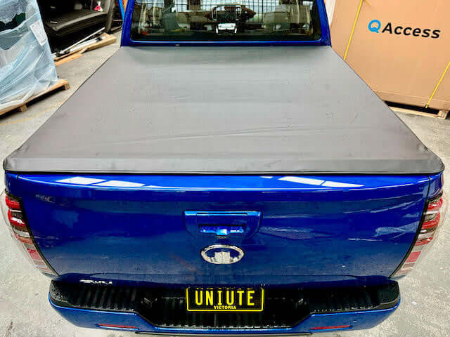 GWM Cannon Tonneau Cover 2020-2025 - Soft Roll Up Tonneau Cover on blue ute