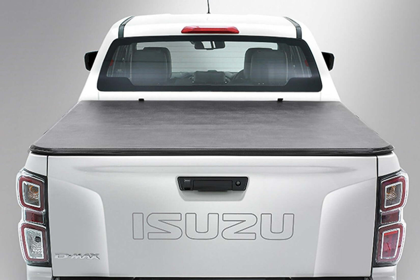 Tri-Fold Soft Tonneau Cover for Isuzu DMax 2020-2025 - UniUte - UniUte