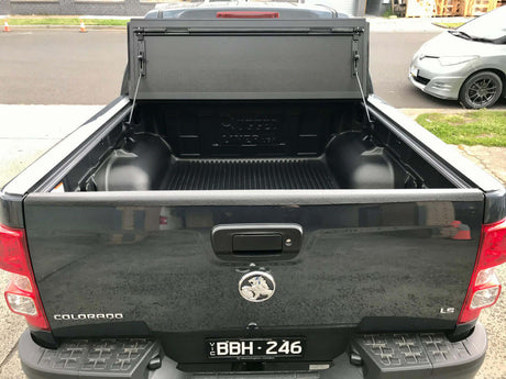 ISUZU D-MAX Quad-Fold Hard Lid Tonneau Cover for Isuzu D-Max 2012-2020