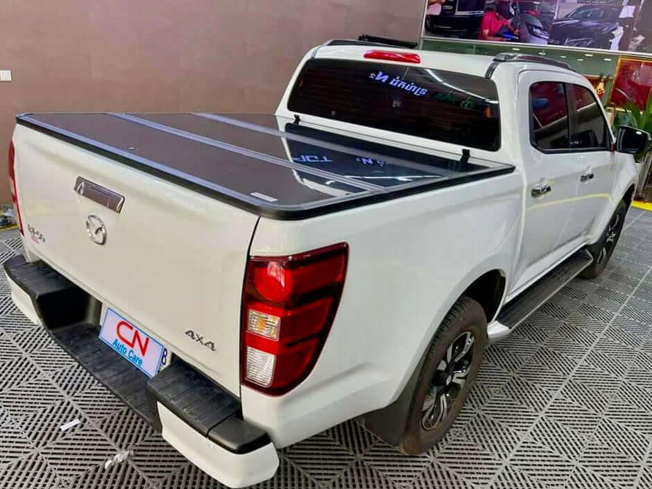 ISUZU D-MAX Tri-Fold Hard Lid Tonneau Cover for Isuzu D-Max 2012-2020