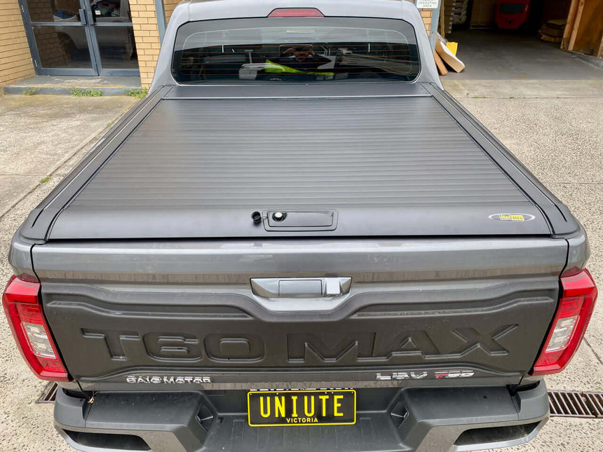 LDV T60 Roller Shutter on a T60 MAX Ute showcasing UniUte Gen2 Manual Cover, 2017-2025 model