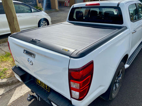 Mazda BT-50 2021 equipped with UniUte Gen2 manual roller cover, showcasing durable bt50 roller shutter for enhanced style and convenience.
