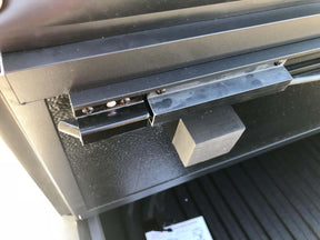 Quad-fold hard lid for Mazda BT-50 2020-2026 — installed closed view | UniUte