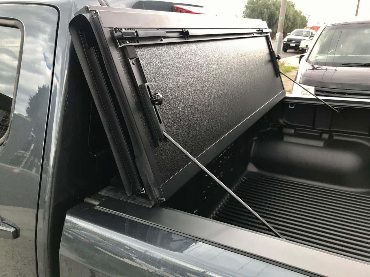 MAZDA BT-50 Quad-Fold Hard Lid Tonneau Cover for NEW Mazda BT-50 2020-2023