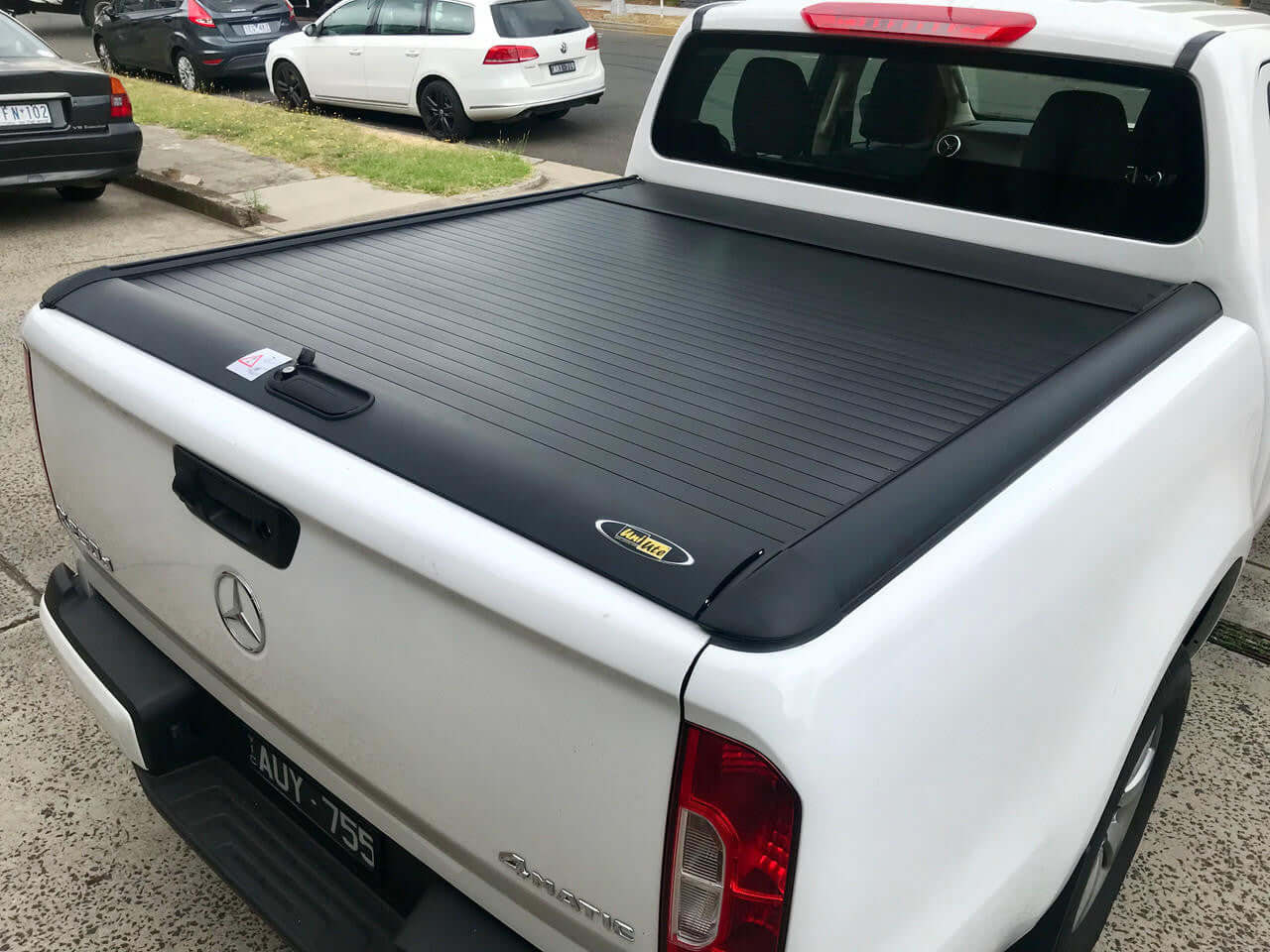x class roller shutter on Mercedes-Benz X-Class 2017-2021, offering enhanced protection and stylish design with UniUte Gen1 Manual Cover