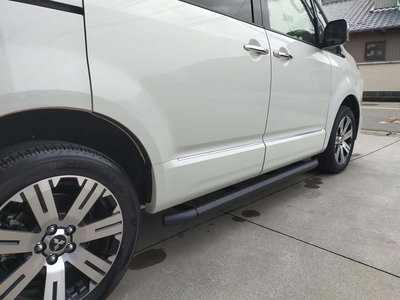 MITSUBISHI DELICA 2.5" Black Side Bars For Mitsubishi DELICA D5 2006-2022