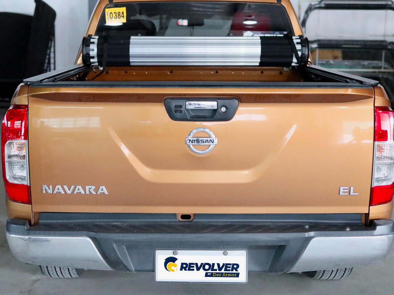 Nissan Navara NP300 2015-2020 REVOLVER — fully retracted showing complete tub access