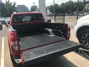 Over rail tub liner for Nissan Navara NP300 double cab 2015-2020 — installed | UniUte