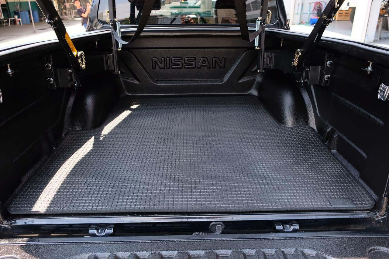 NISSAN NAVARA Tub Mat For Nissan Navara NP300 D23 2015-2023