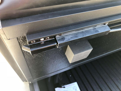 RAM 1500 Quad-Fold Hard Lid Tonneau Cover for RAM 1500 DT 2020-2023 5,7' BED