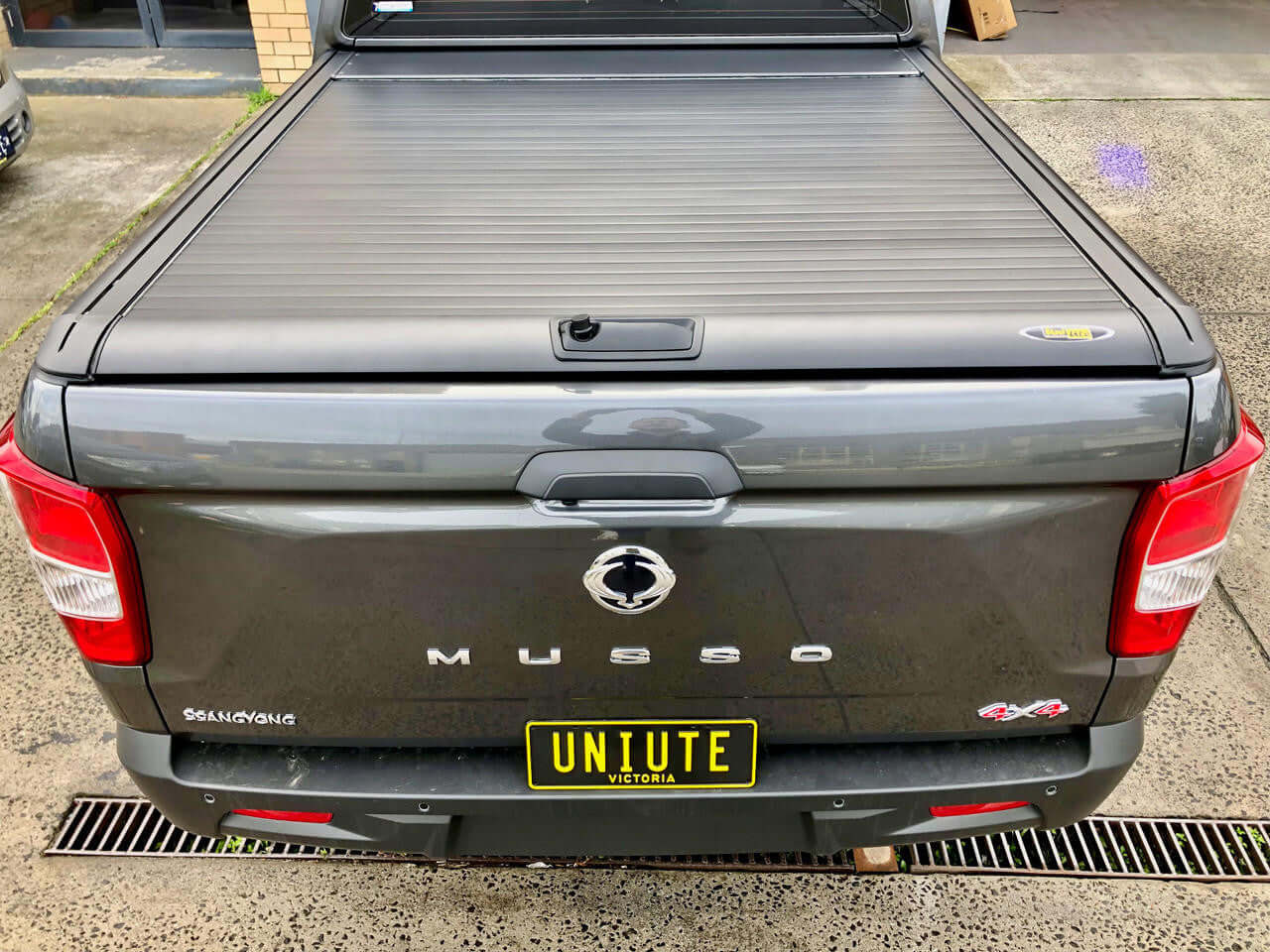 SsangYong Musso Roller Shutter XLV (Long Tub) 2018-2025 Gen2 Manual by UniUte