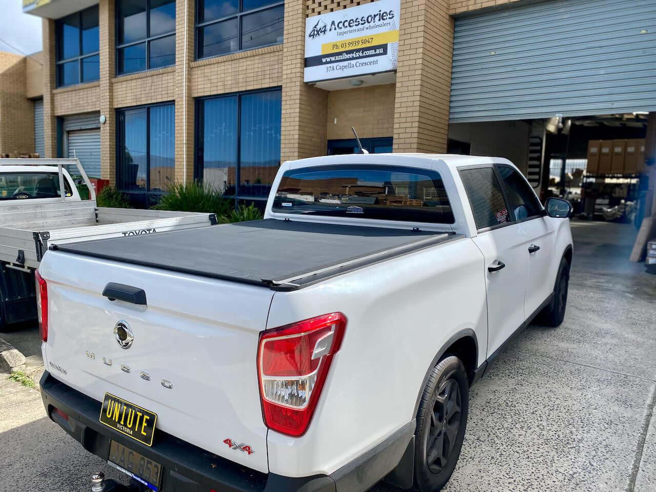 SSANGYONG MUSSO HR REVOLVER Hard Rolling Cover for SsangYong Musso 2018-2025 (Short Tub) - UniUte