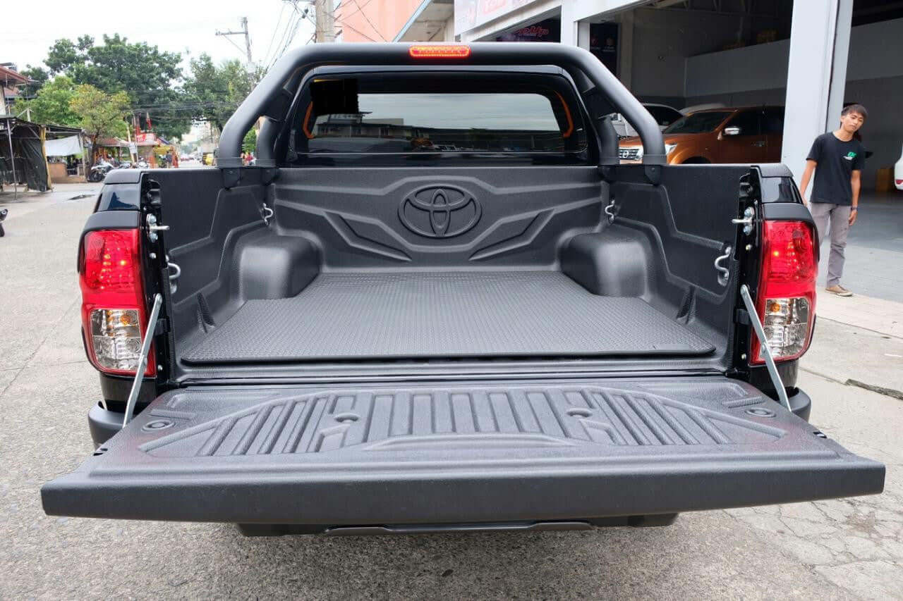 TOYOTA HILUX Tub Mat For Toyota Hilux 2015-2023