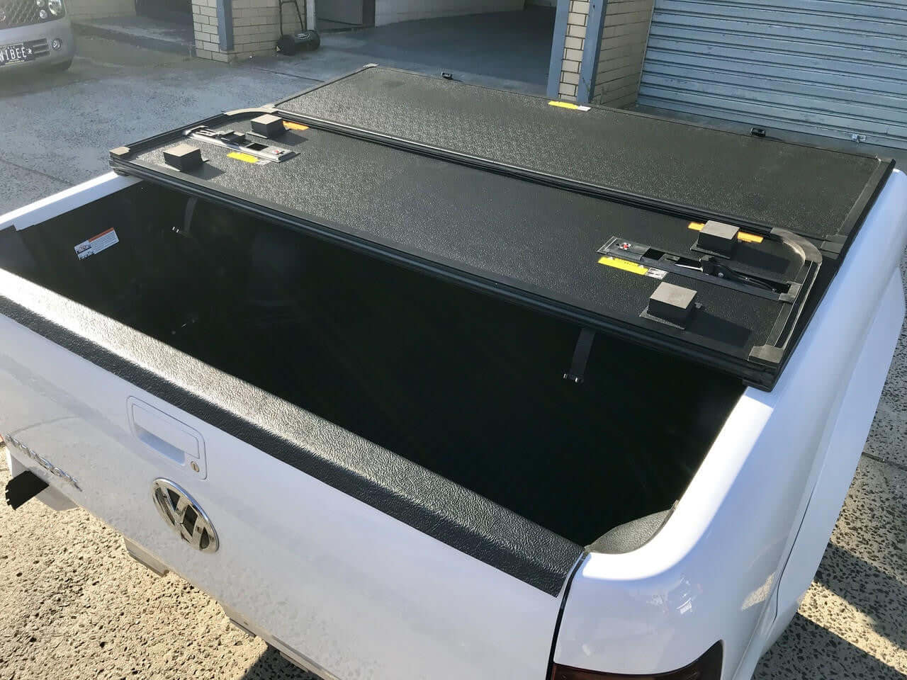 VOLKSWAGEN AMAROK Tri-Fold Hard Lid Tonneau Cover for New Volkswagen Amarok 2023+