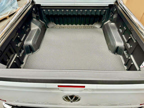 Tub mat for Volkswagen Amarok 2023+ — custom-fit heavy-duty rubber | UniUte