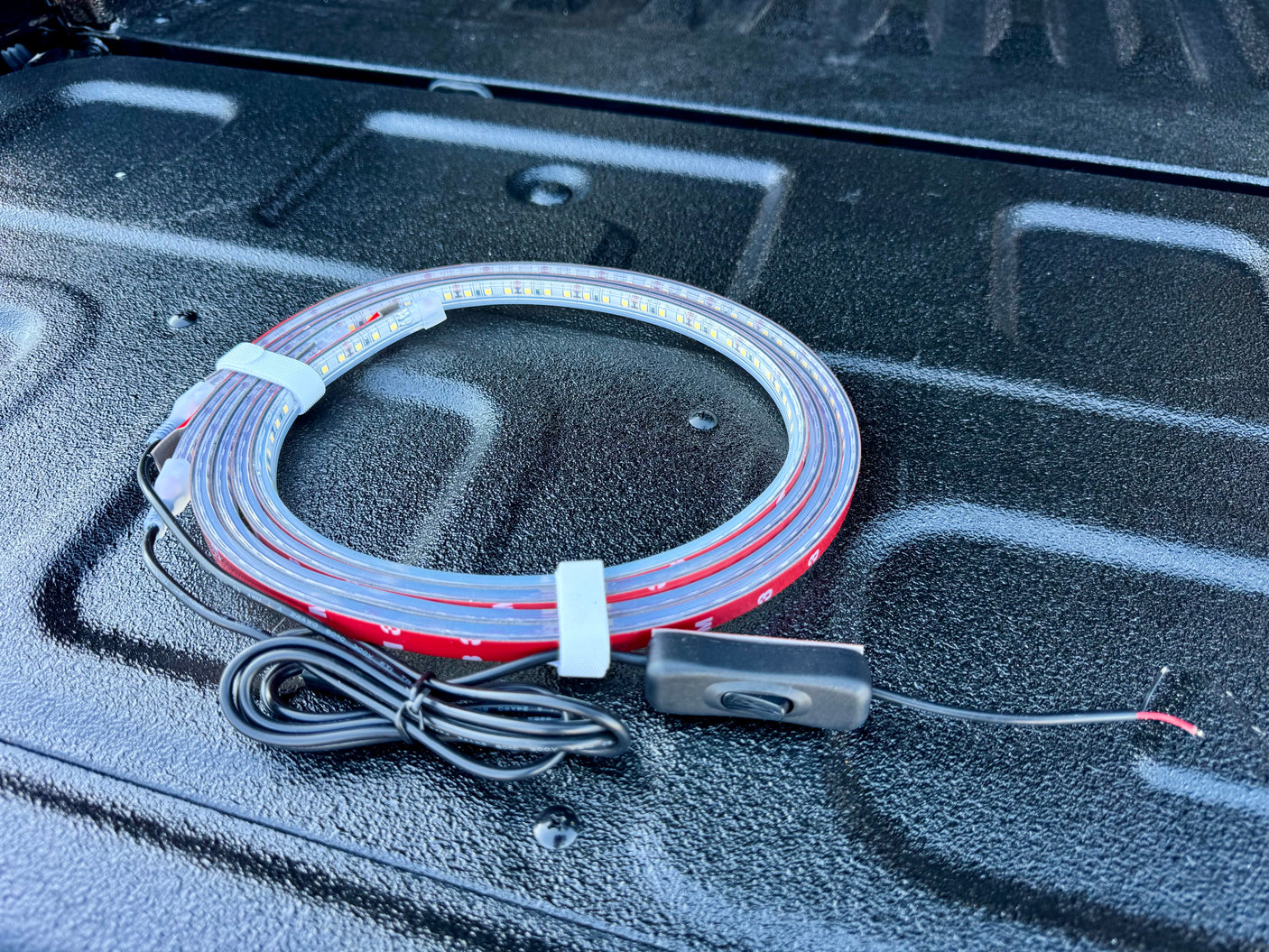 BYD Shark 6 steel canopy — front cab mounting and seal detail