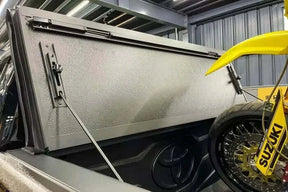 Quad-fold hard lid tonneau cover for GWM Cannon Alpha 2024+ — closed | UniUte