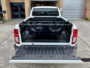 Tub hammock storage system — dual-compartment view showing organisation capacity