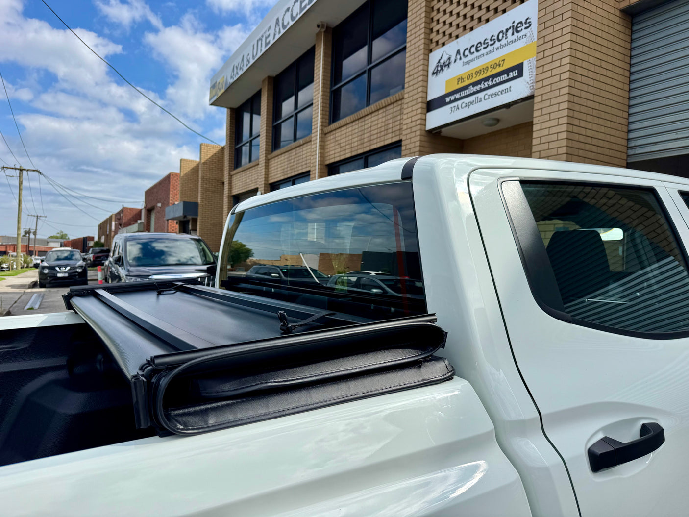 Tonneau Cover Triton MV 2024+ Mitsubishi Soft Tri-Fold