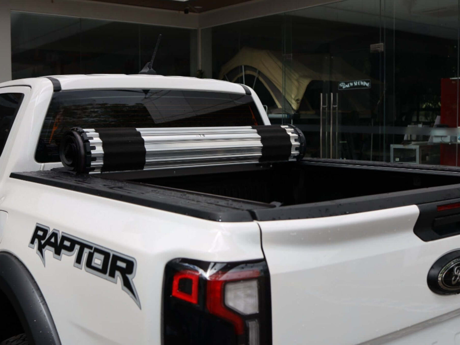 HR REVOLVER Hard Rolling Cover for Ford Ranger NextGen 2022-2025 - UniUte