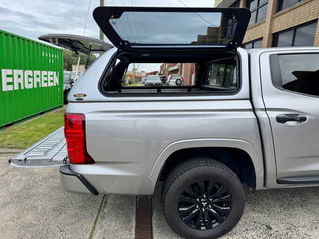 Mitsubishi Triton MV canopy — close-up of the paint-matched finish