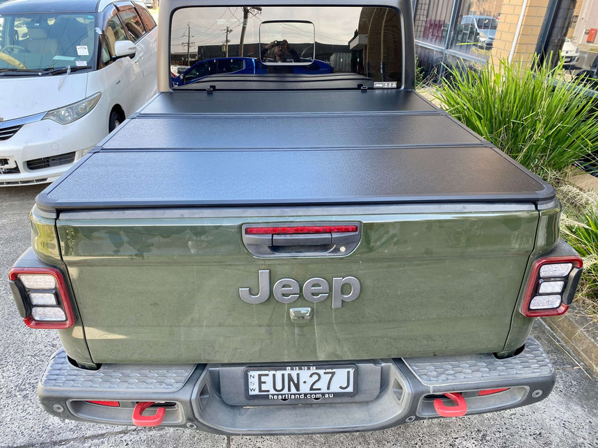 Tri-Fold Hard Lid Tonneau Cover for Jeep Gladiator 2020-2025 - UniUte