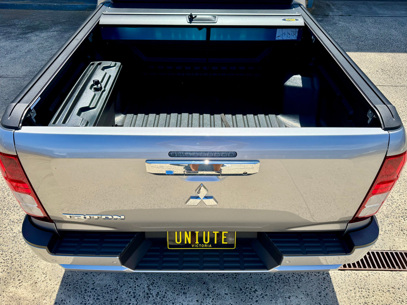 Mitsubishi Triton Roller Shutter MV 2024+ Gen2 Manual MITSUBISHI TRITON