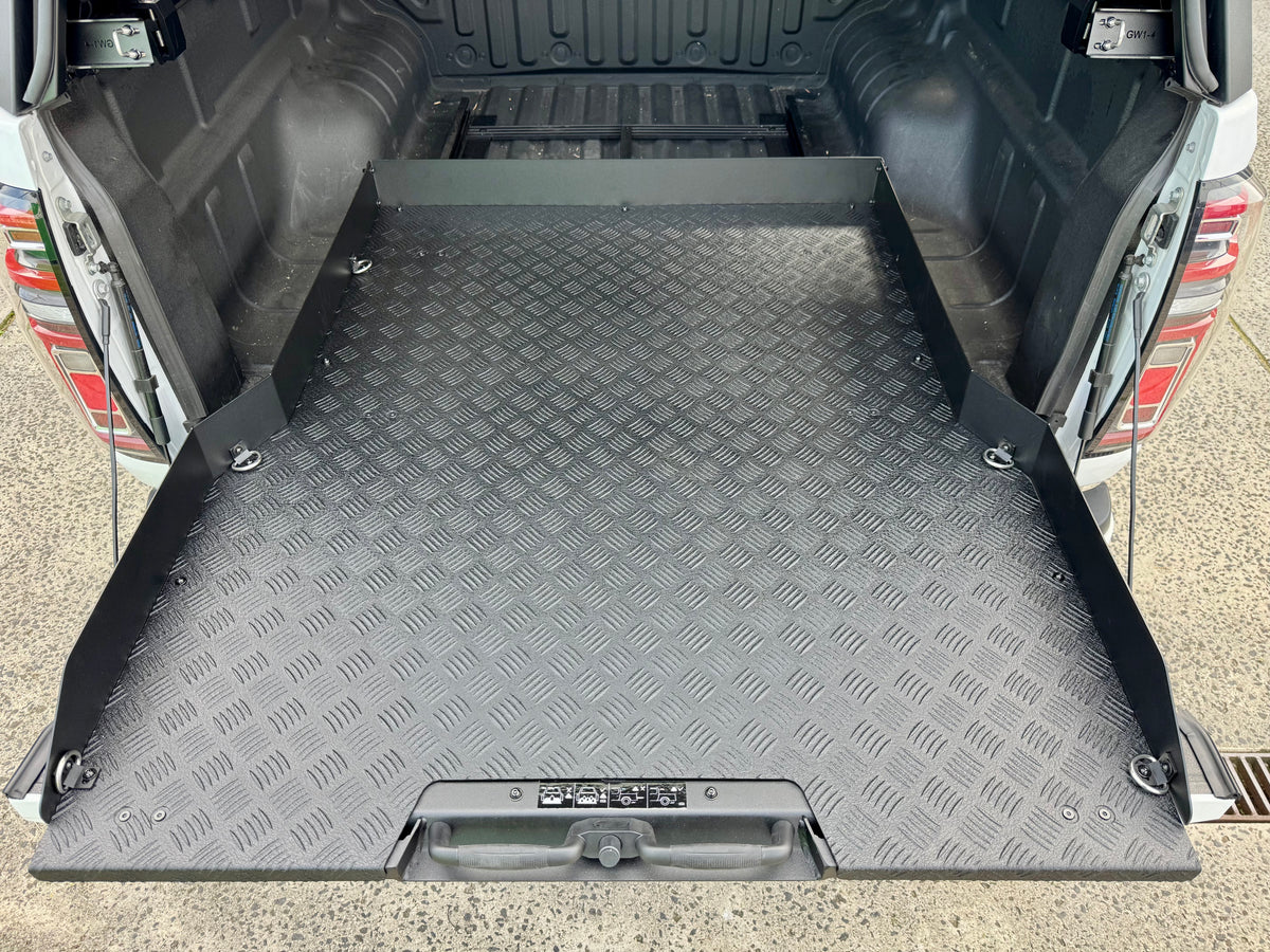 GWM Cannon 2020-2026 sliding tray — rear view with tray closed | UniUte