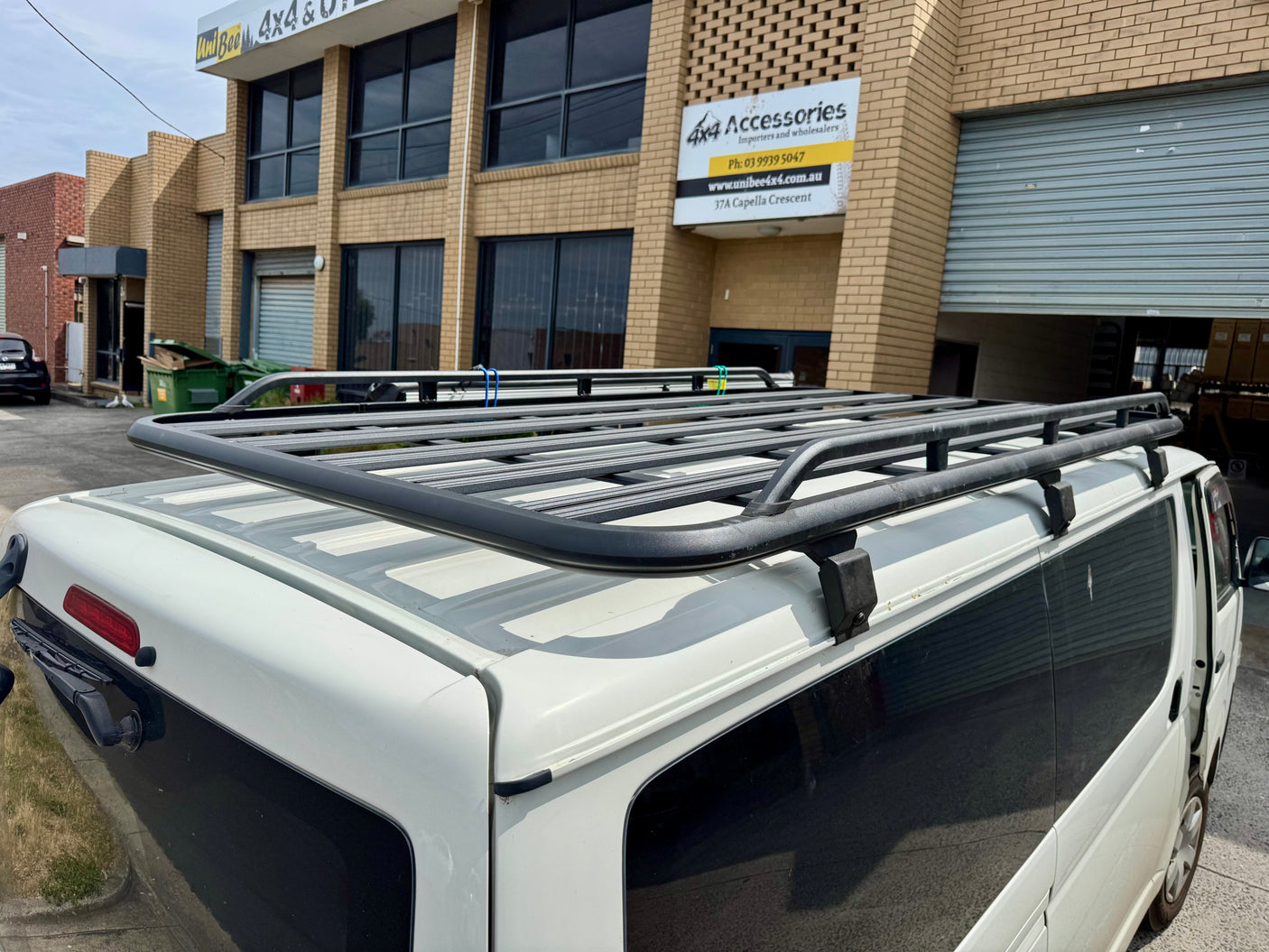 Black Aluminium Roof Rack Platform for Toyota HiAce 200 series 2005-2019